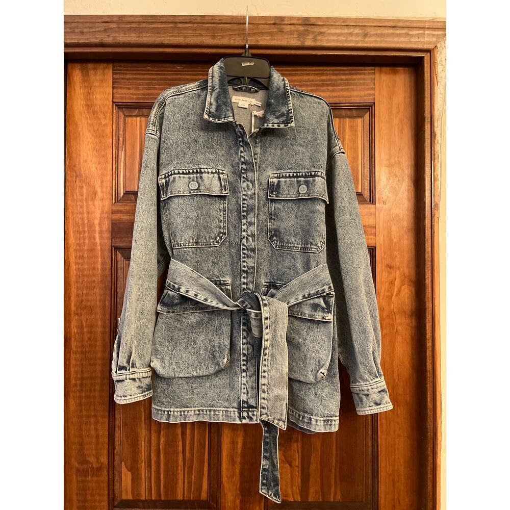 Good American Uniform Cargo Jacket in a light blue denim S/M - Picture 2 of 7